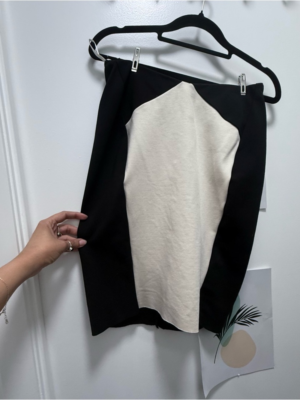 Wilfred Aritzia Colorblock Optical Illusion Pencil Skirt - Black/Cream - Size 4